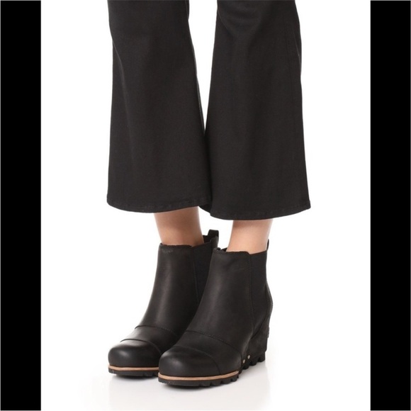 Sorel Lea black leather Joan Of Arctic II Wedge Chelsea waterproof Boot Sz 7 - Picture 10 of 11